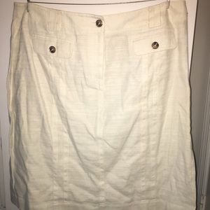 Jones New York White Linen knee-length skirt